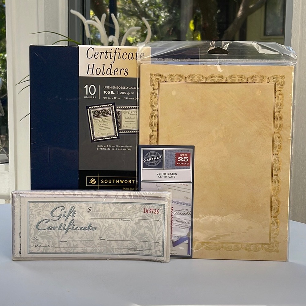NWT Gift Certificates, Certificates & Certificate Holders